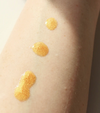 Load image into Gallery viewer, Miss Violet Bronze Shimmer Oil - Coconut