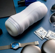 Load image into Gallery viewer, HUNG UFO Male Trainer
