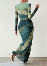 Load image into Gallery viewer, Lily Tie-Dye Pleated Round Neck Long-Sleeved Dress
