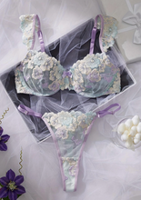 Load image into Gallery viewer, Soli Echo Floral Lace Lingerie Set

